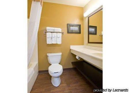 Extended America - Minneapolis - 2* Woodbury